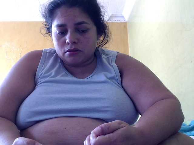 mia-naughty live cam on BongaCams