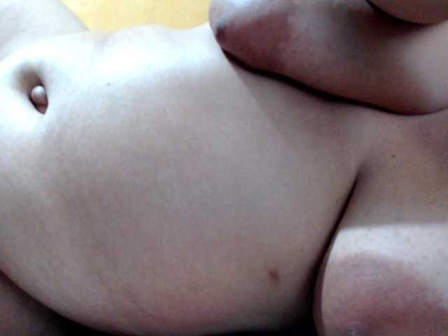 mia-naughty live cam on BongaCams