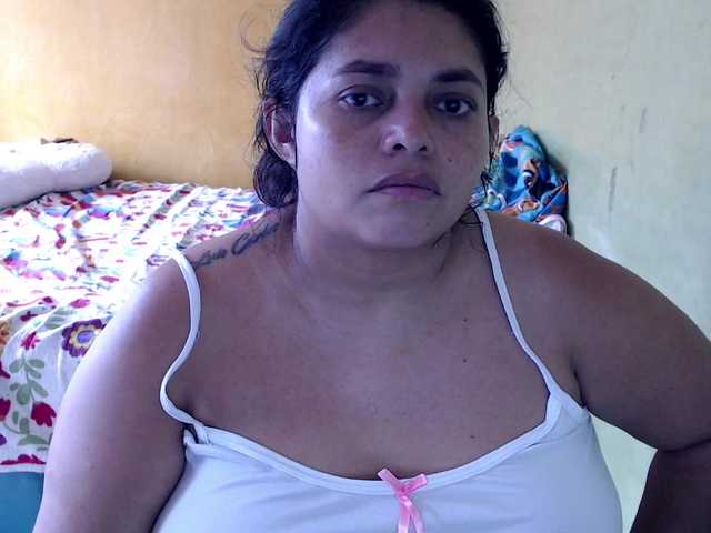 mia-naughty live cam on BongaCams