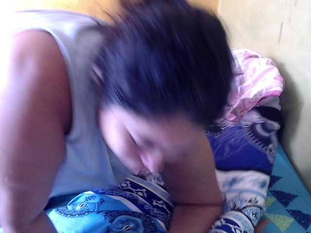 mia-naughty's BongaCams show and profile