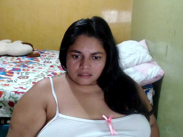 mia-naughty live cam on BongaCams