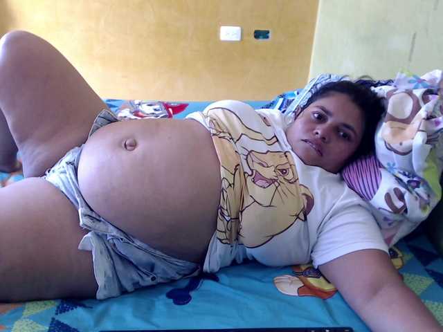 mia-naughty live cam on BongaCams