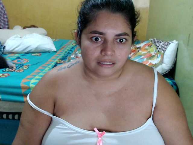mia-naughty live cam on BongaCams