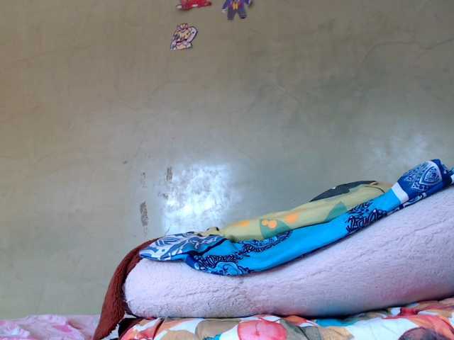 mia-naughty live cam on BongaCams