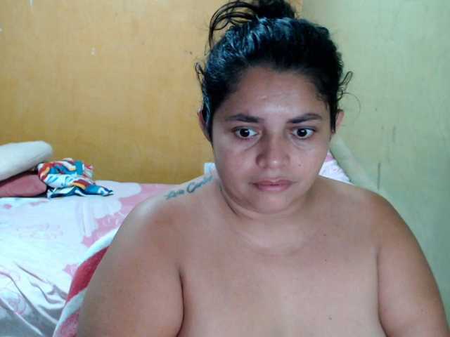 mia-naughty live cam on BongaCams