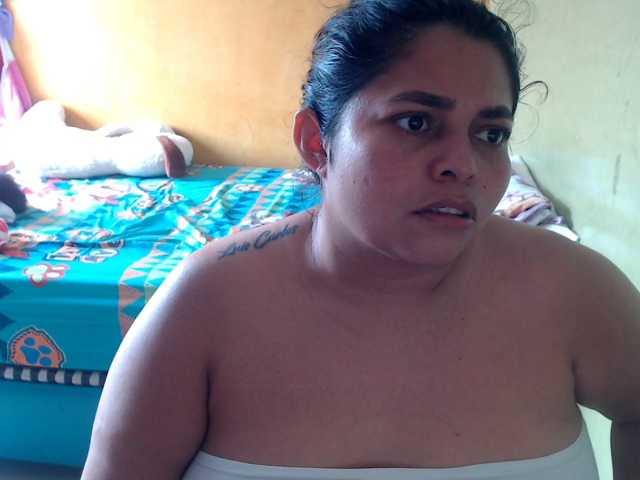 mia-naughty live cam on BongaCams
