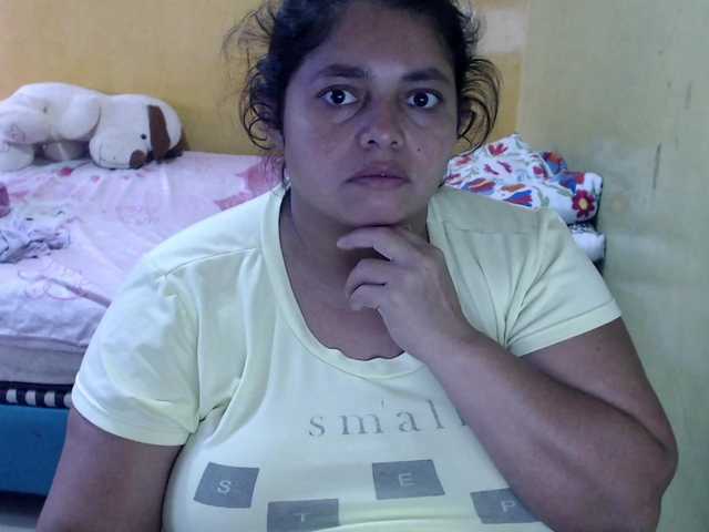 mia-naughty live cam on BongaCams