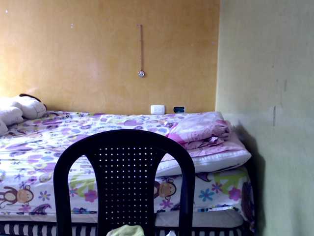 mia-naughty live cam on BongaCams