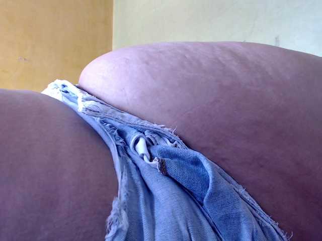 mia-naughty live webcam show