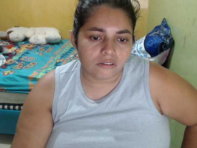 mia-naughty live webcam show