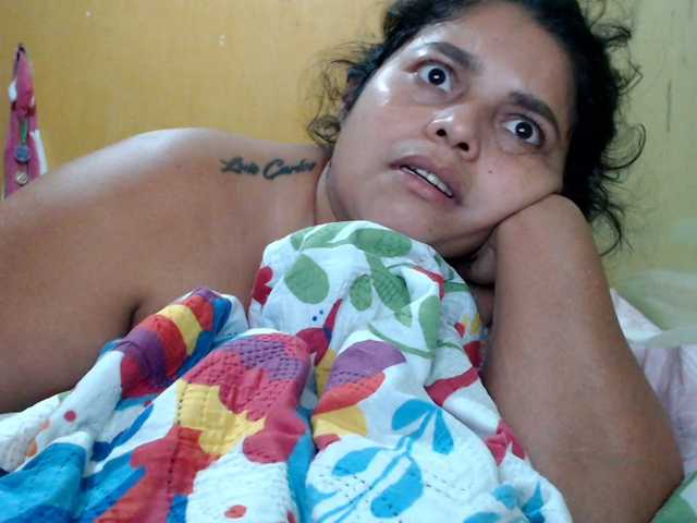 mia-naughty live cam on BongaCams