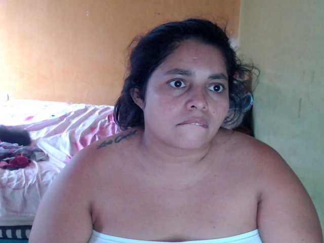 mia-naughty live cam on BongaCams