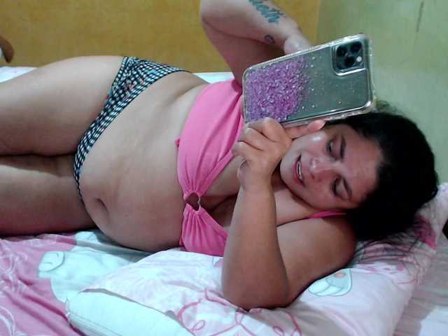 mia-naughty live cam on BongaCams