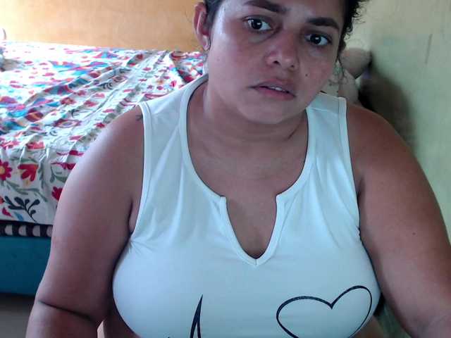 mia-naughty live webcam show