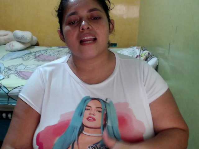 mia-naughty live cam on BongaCams