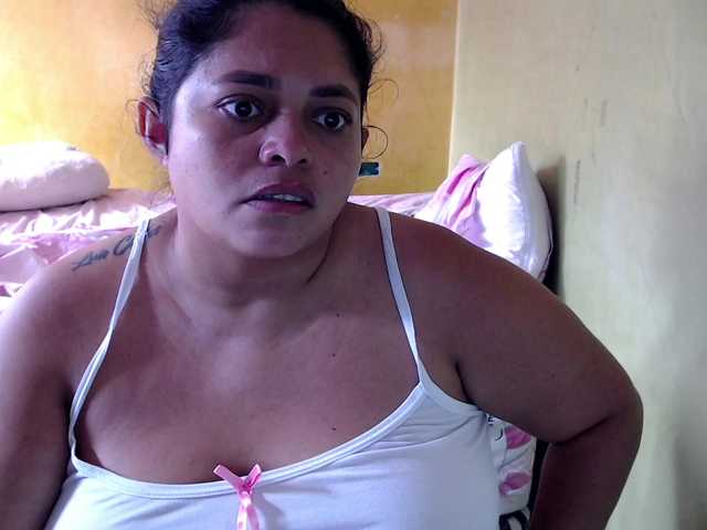 mia-naughty live cam on BongaCams