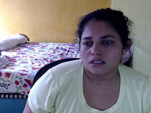 mia-naughty live webcam show