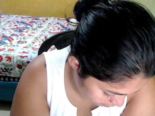 mia-naughty live webcam show