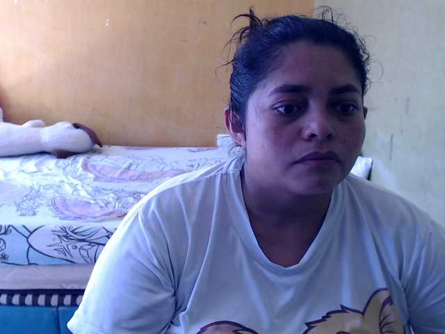 mia-naughty live cam on BongaCams