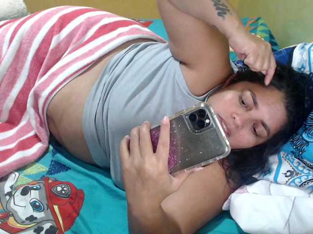 mia-naughty live webcam show