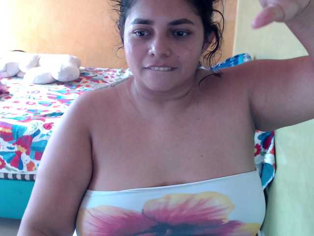 mia-naughty live webcam show