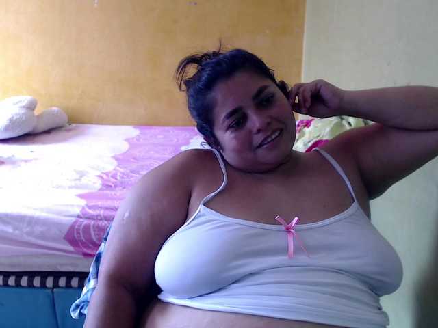 mia-naughty live cam on BongaCams