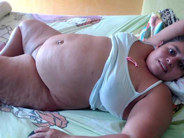 mia-naughty live cam on BongaCams