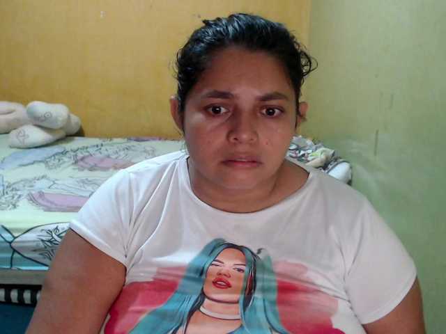 mia-naughty live cam on BongaCams