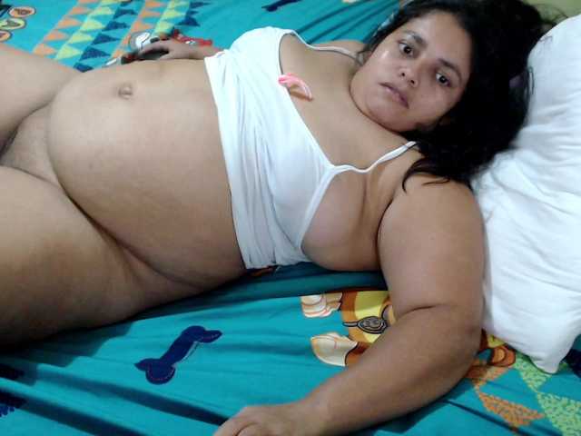 mia-naughty live cam on BongaCams