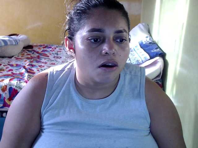 mia-naughty live webcam show
