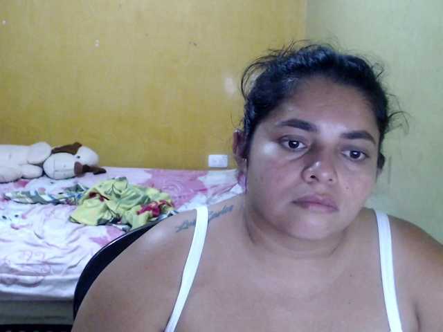 mia-naughty live cam on BongaCams