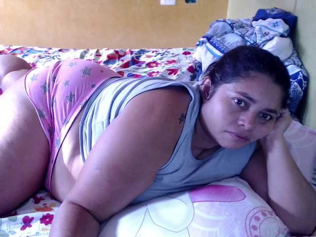 mia-naughty live webcam show