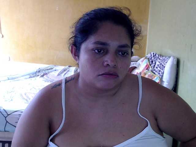 mia-naughty live cam on BongaCams