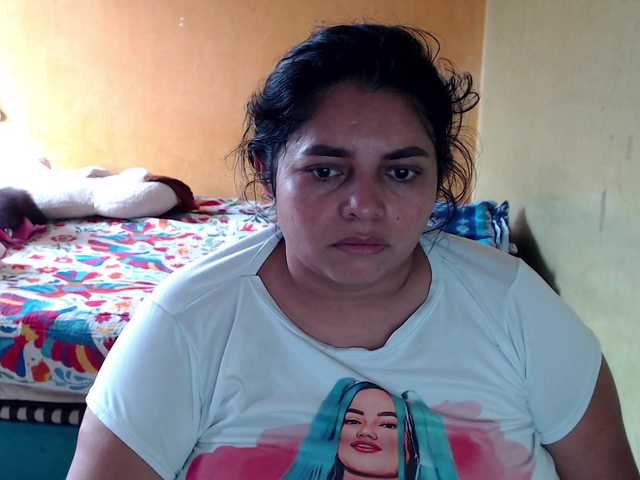 mia-naughty live webcam show
