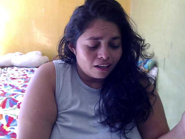 mia-naughty live cam on BongaCams