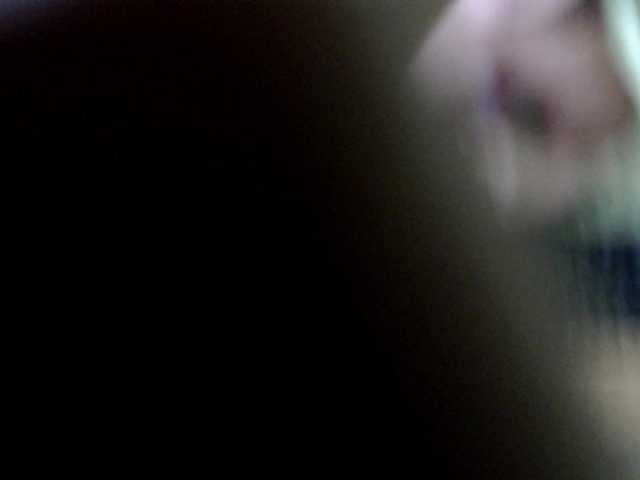 mia-naughty — live female cam