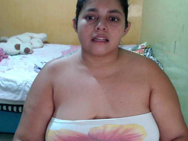 mia-naughty live cam on BongaCams