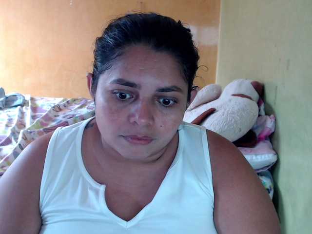 mia-naughty live cam on BongaCams