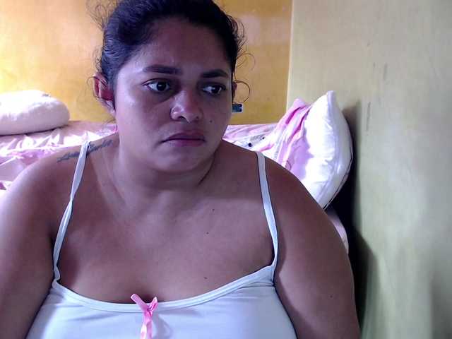 mia-naughty live cam on BongaCams