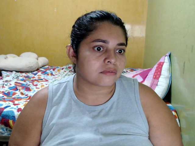 mia-naughty live webcam show