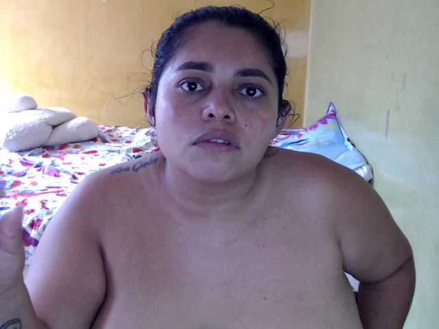 mia-naughty live webcam show
