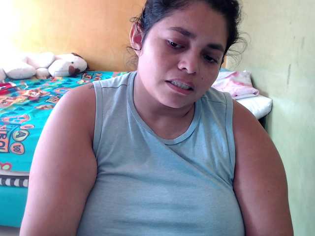 mia-naughty live cam on BongaCams