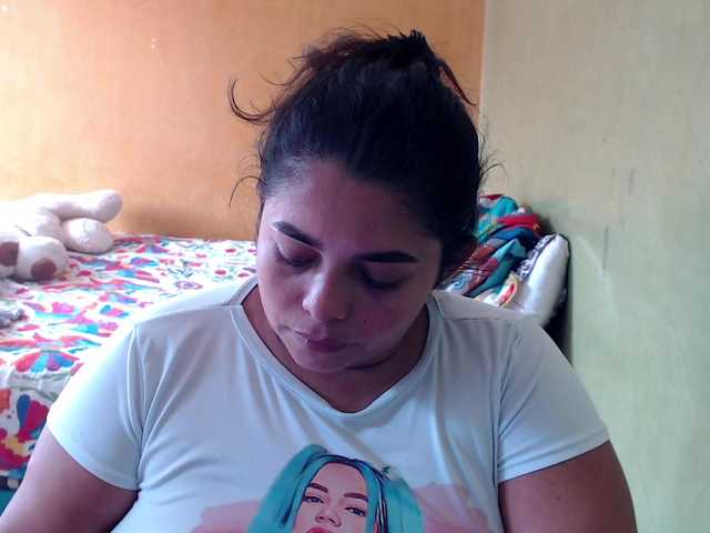 mia-naughty live cam on BongaCams