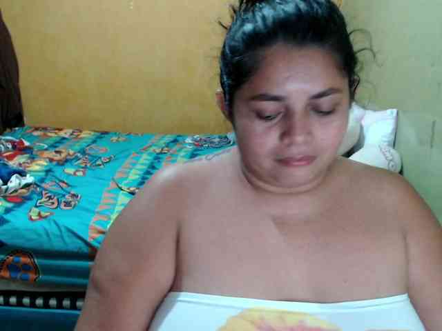 mia-naughty webcam