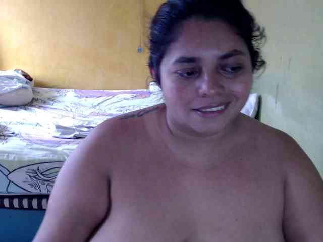 mia-naughty webcam