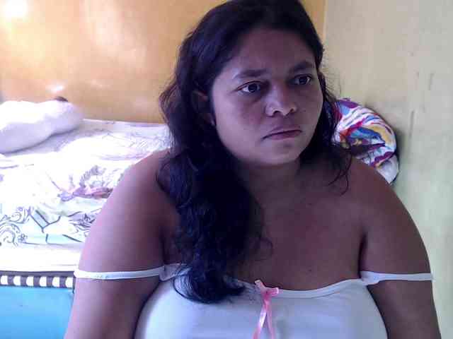 mia-naughty webcam