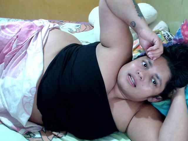 mia-naughty webcam