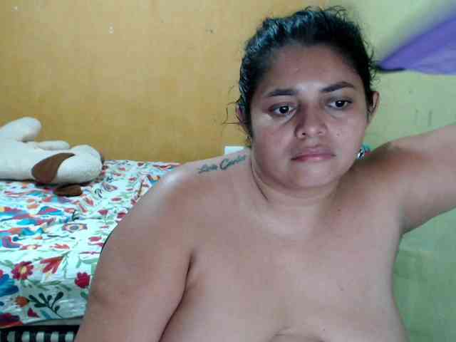 mia-naughty webcam