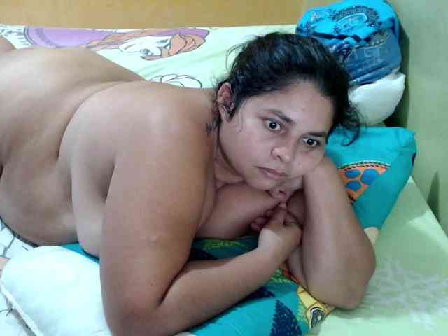 mia-naughty webcam