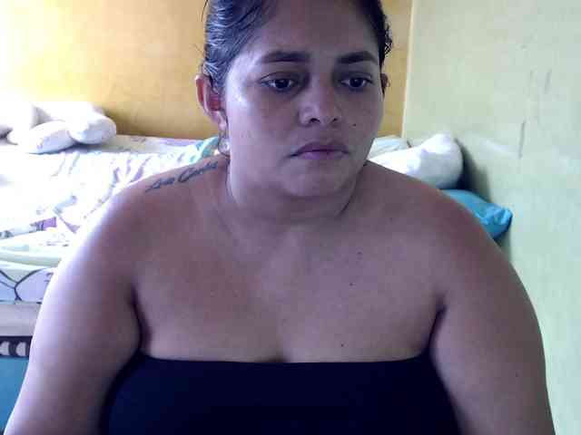 mia-naughty webcam